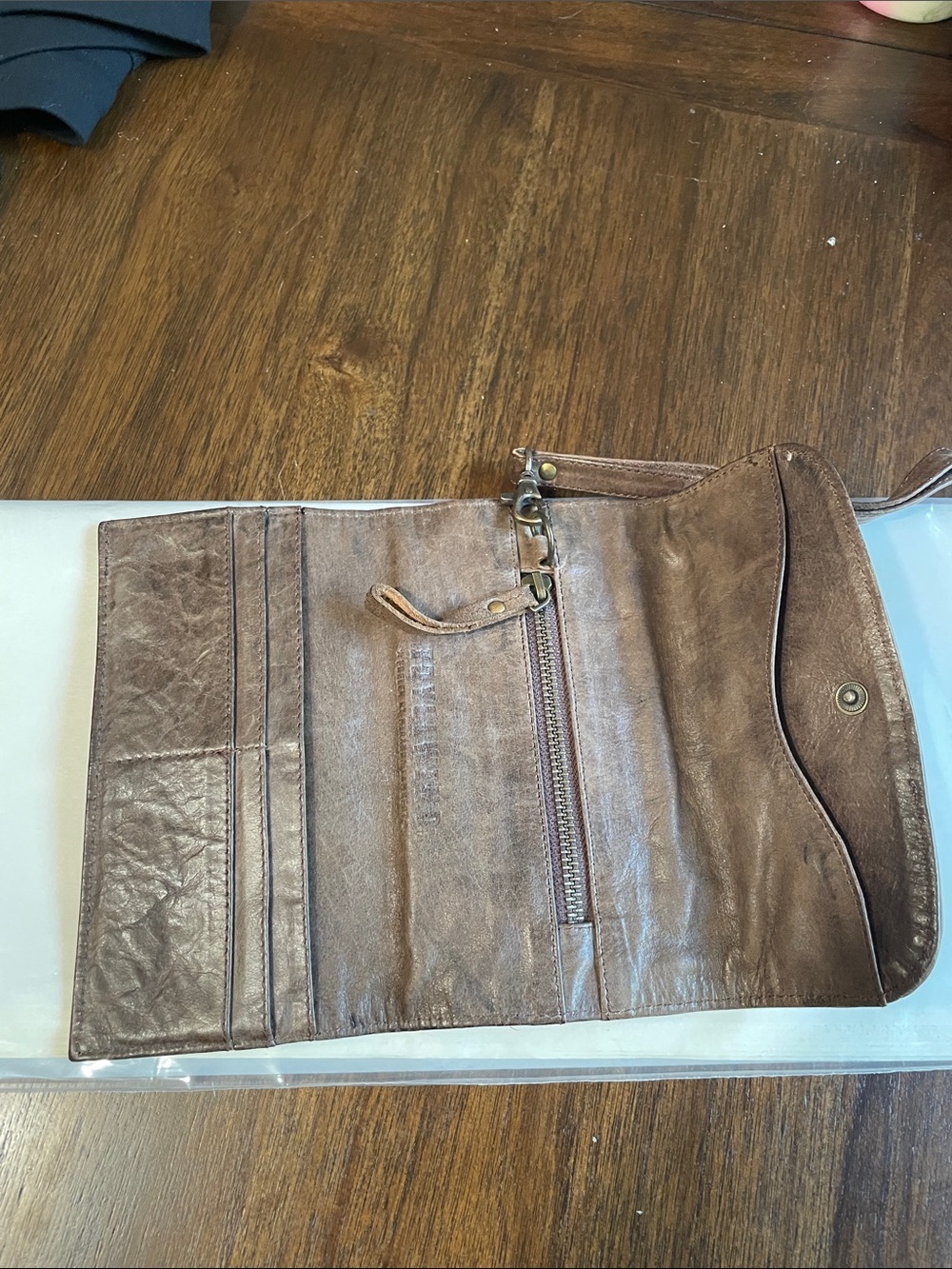 Idyllwind Brown Leather Fold-Over Wristlet Clutch wallet - Picture 4 of 9